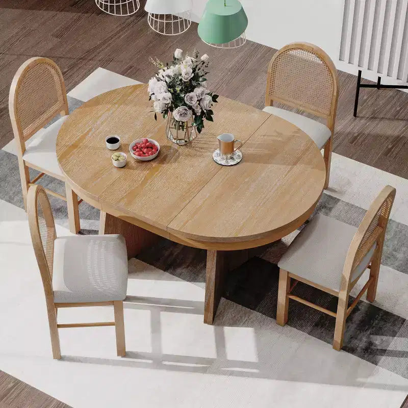 Runder Rattan-Esstisch-Set für 4 Personen, ausziehbarer Esstisch mit 4 gepolsterten Stühlen, Küchen-Tischset für kleine Räume, naturfarbenes Holz-Finish