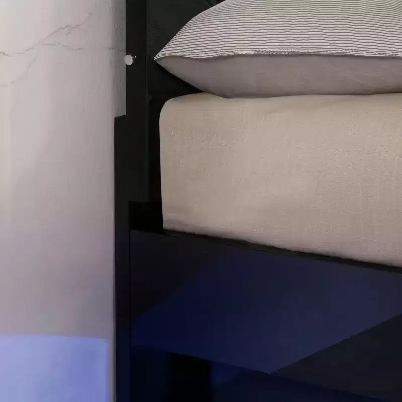 3-tlg. Cavatao Bett mit 2 Nachttischen Schwarz/Chrom - miBasics