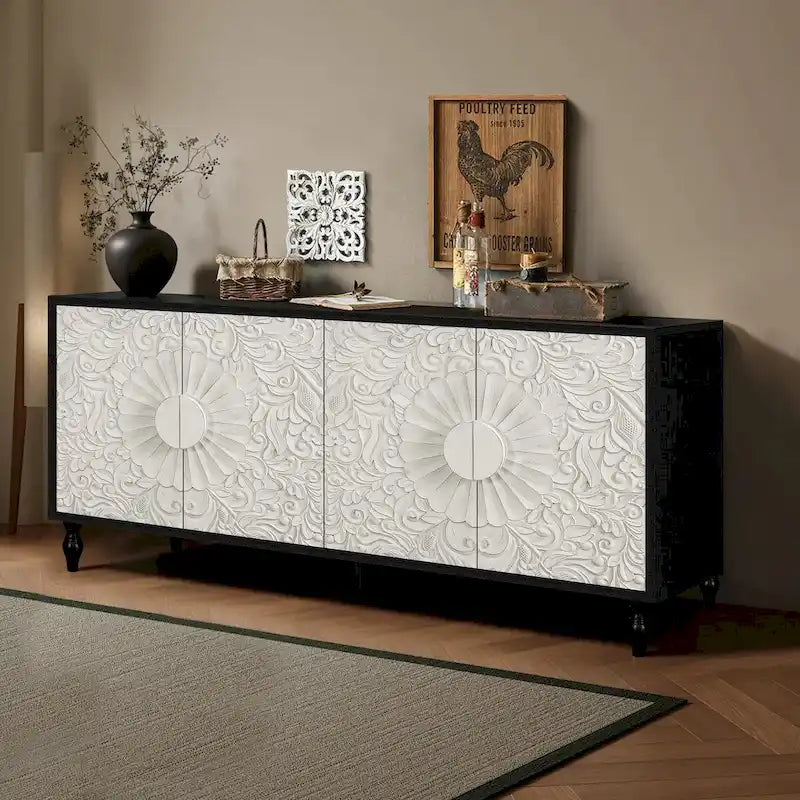 Geschnitzte Symmetrische Design Sideboards