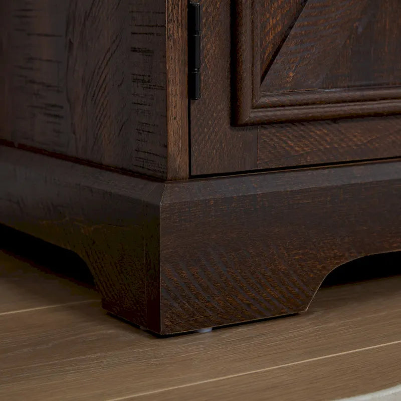Buffetschrank mit Weinregal