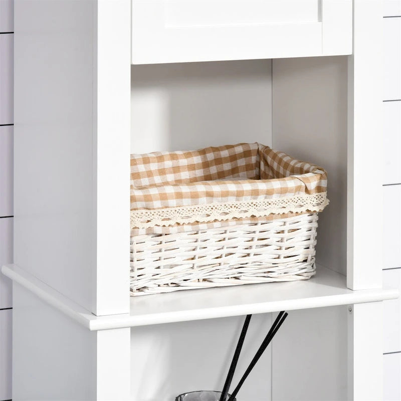 Hoher Badschrank