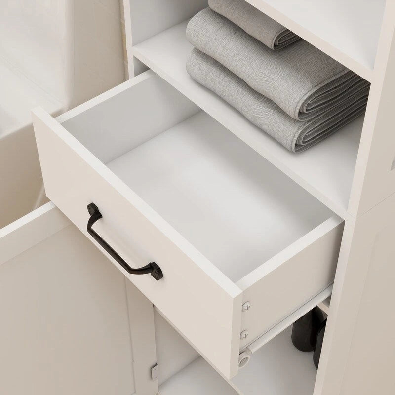 Doppeltüriger, schmaler, bodenstehender Schrank mit geringer Höhe